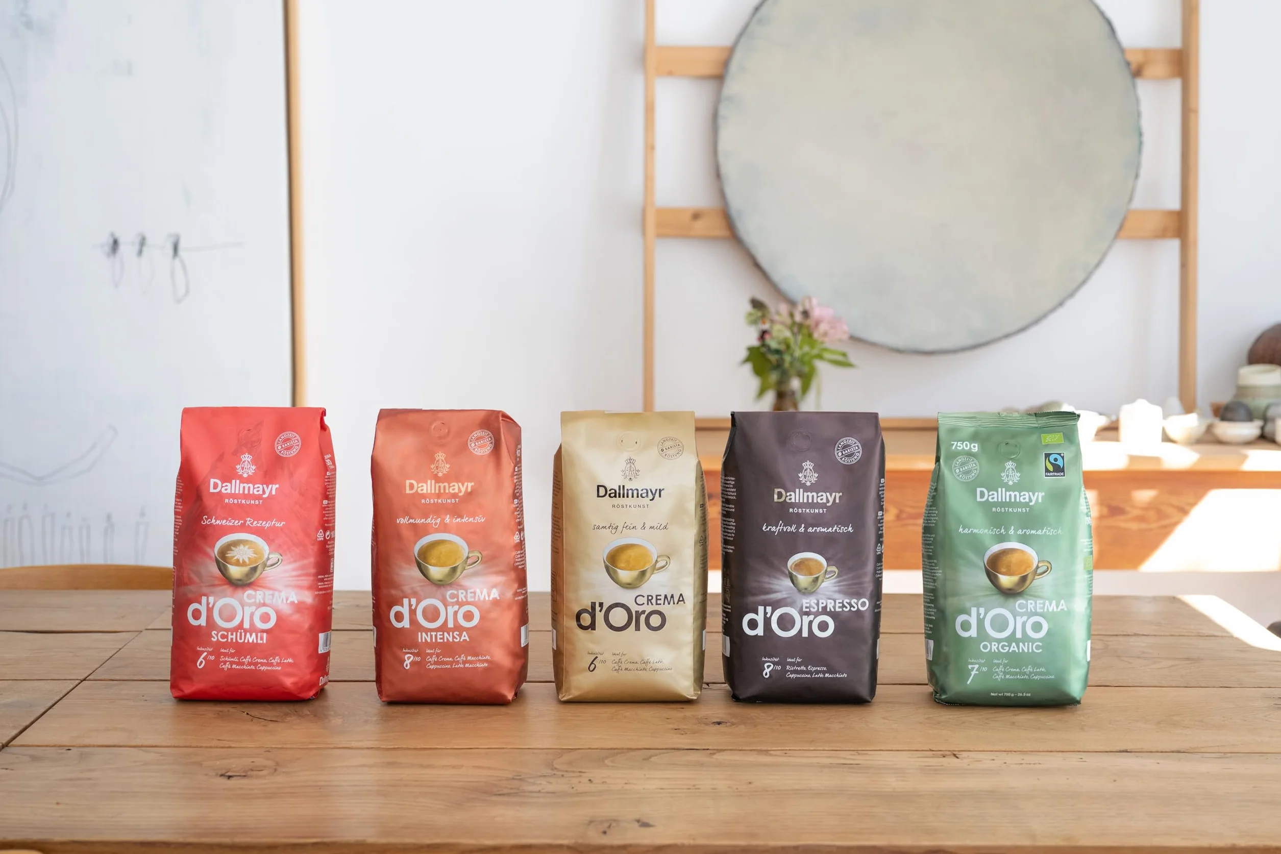 Dallmayr Crema D'Oro Intensa Kawa Ziarnista Arabica