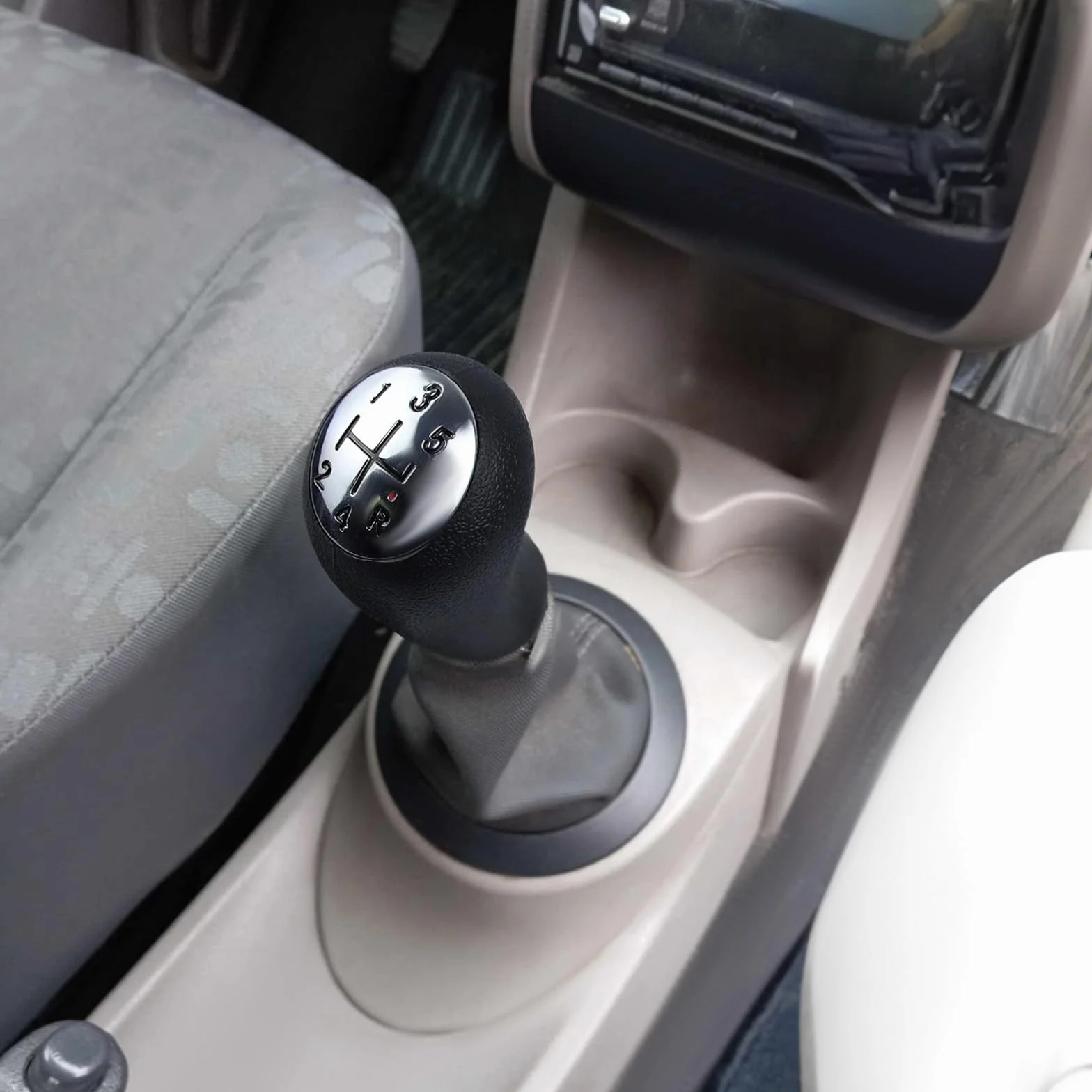 Gałka Zmiany Biegów 5 Biegów z Adapterem do Renault Clio 3 4 Megane 2 Scenic 2 Laguna 2 Kangoo oraz Dacia Sandero Logan Duster – Gałka Drążka Zmiany Biegów Manualna