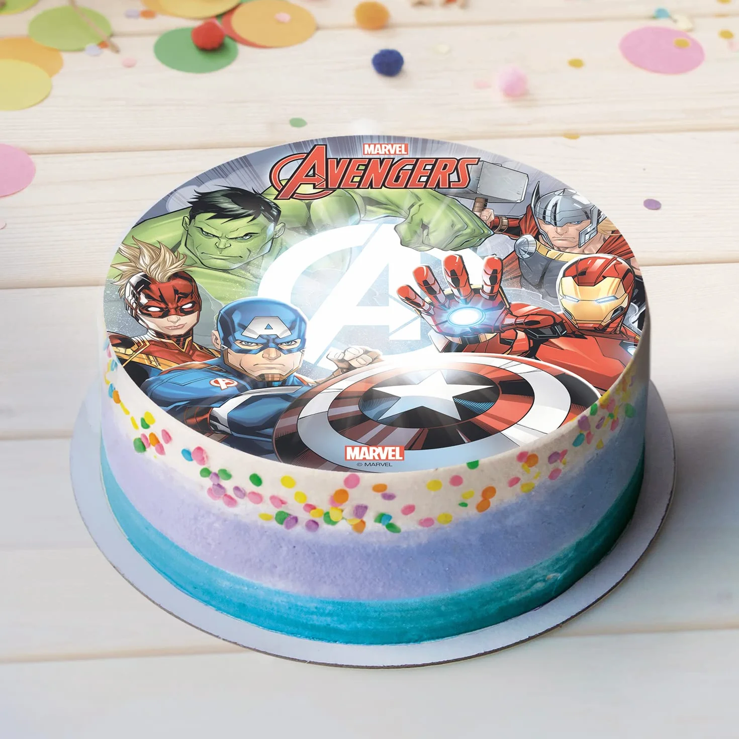 Avengers 20 cm 8-calowa jadalna topper na tort. Licencjonowany produkt Dekora 114401