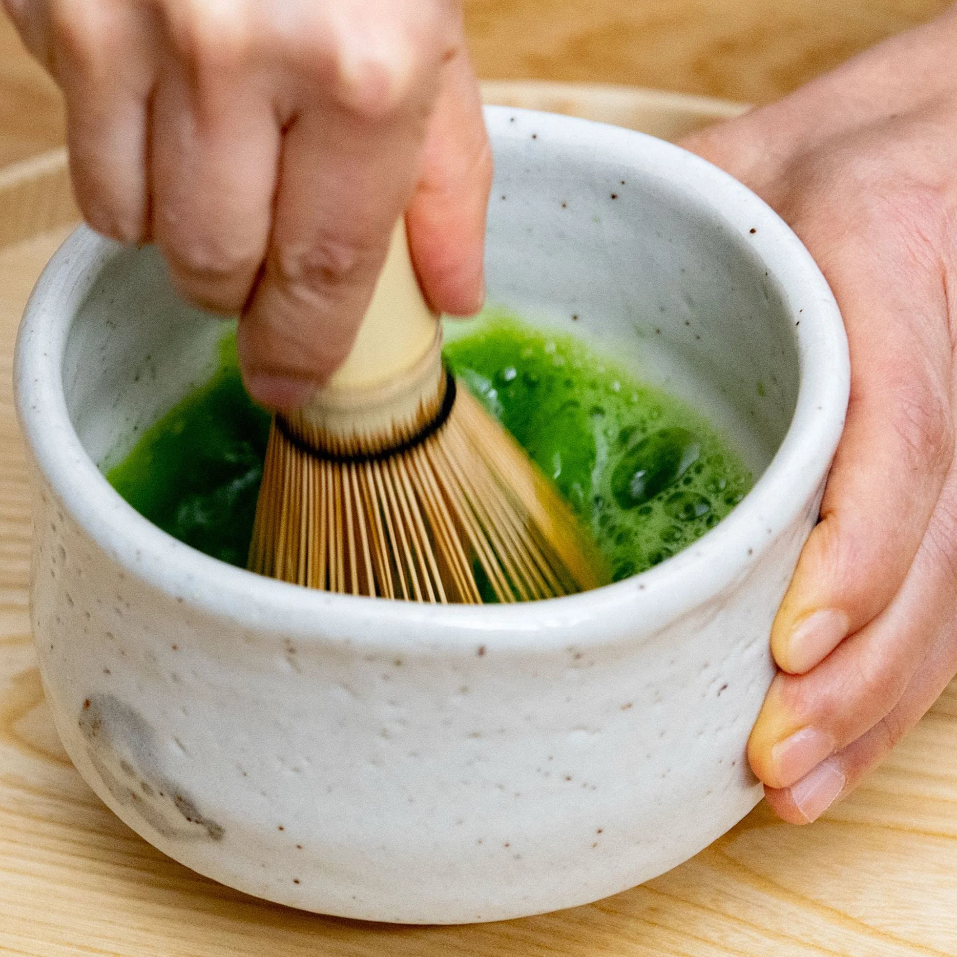 Ocha & Co. Kyoto Uji Matcha - Ceremonial Grade Matcha Powder - Najwyższej jakości tradycyjny kamień frezowany japońska zielona herbata matcha w proszku, 50 g/1,75 uncji.