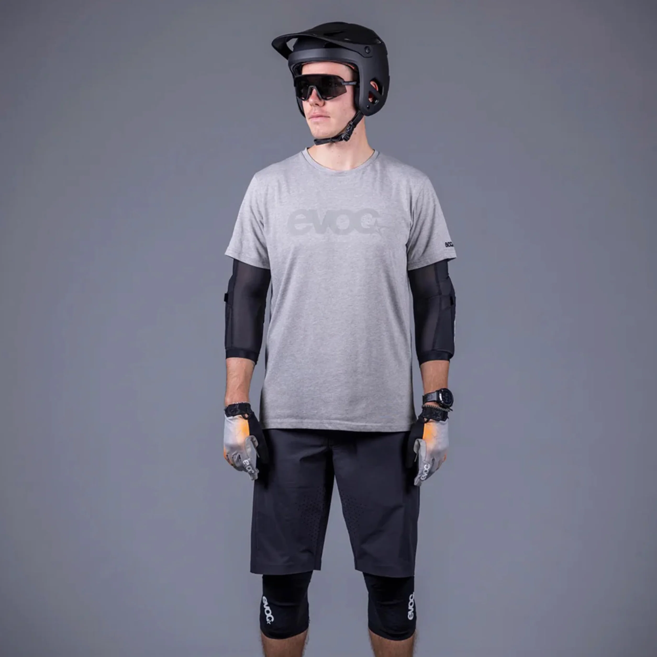 EVOC ELBOW PROTECTOR LS FLEX LITE, lekkie ochraniacze łokci MTB (ochraniacze łokci z poziomem ochrony 1, oddychające ochraniacze ramion, optymalna swoboda ruchów, akcesoria rowerowe), czarne