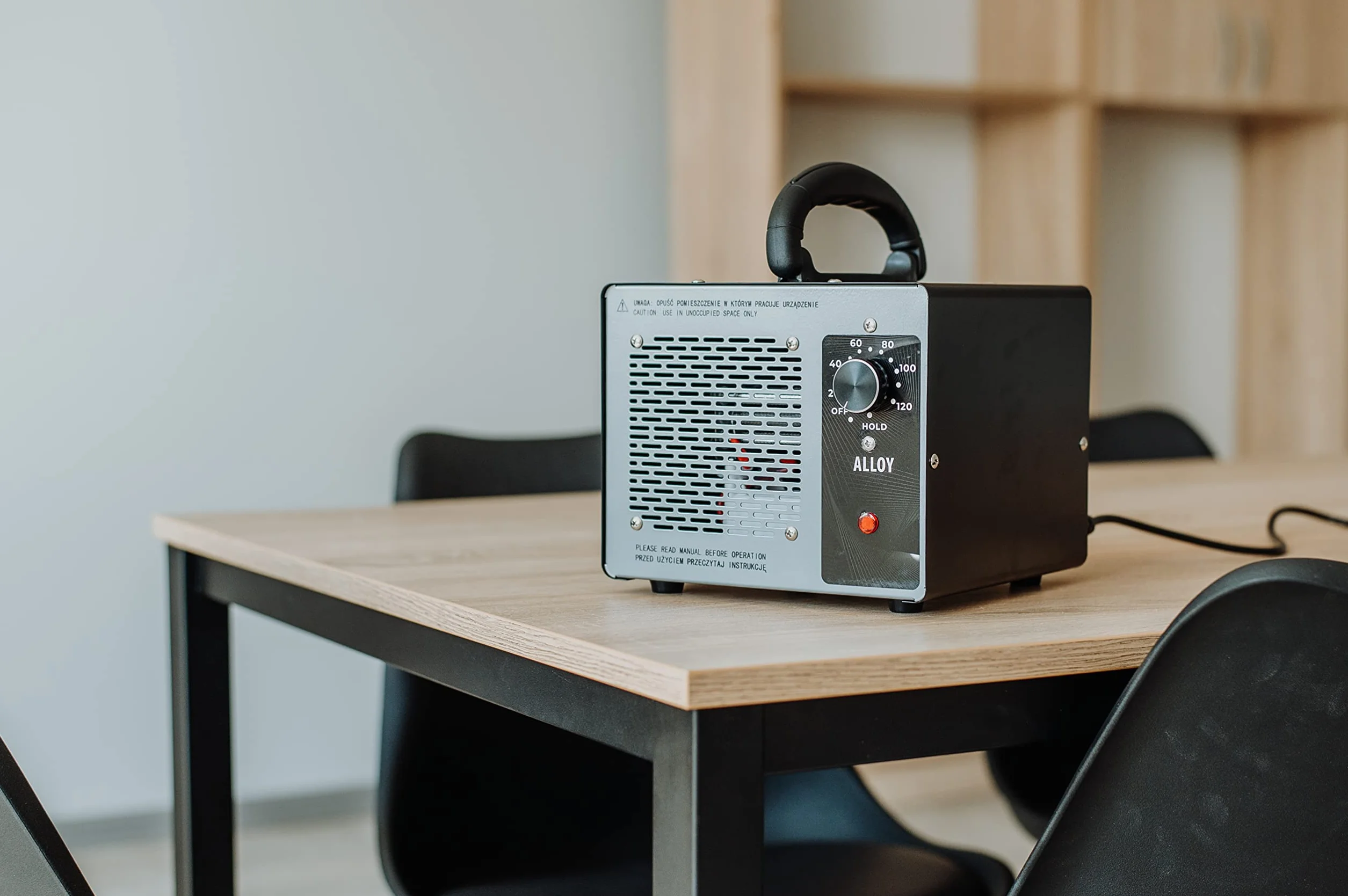LEHMANN Samochodowy generator ozonu 60 000 mg/h | timer 120 min | skuteczna dezynfekcja pomieszczenia przed wirusami, bakteriami i grzybami | szybkie usuwanie zapachów | eliminuje zapachy dymu i