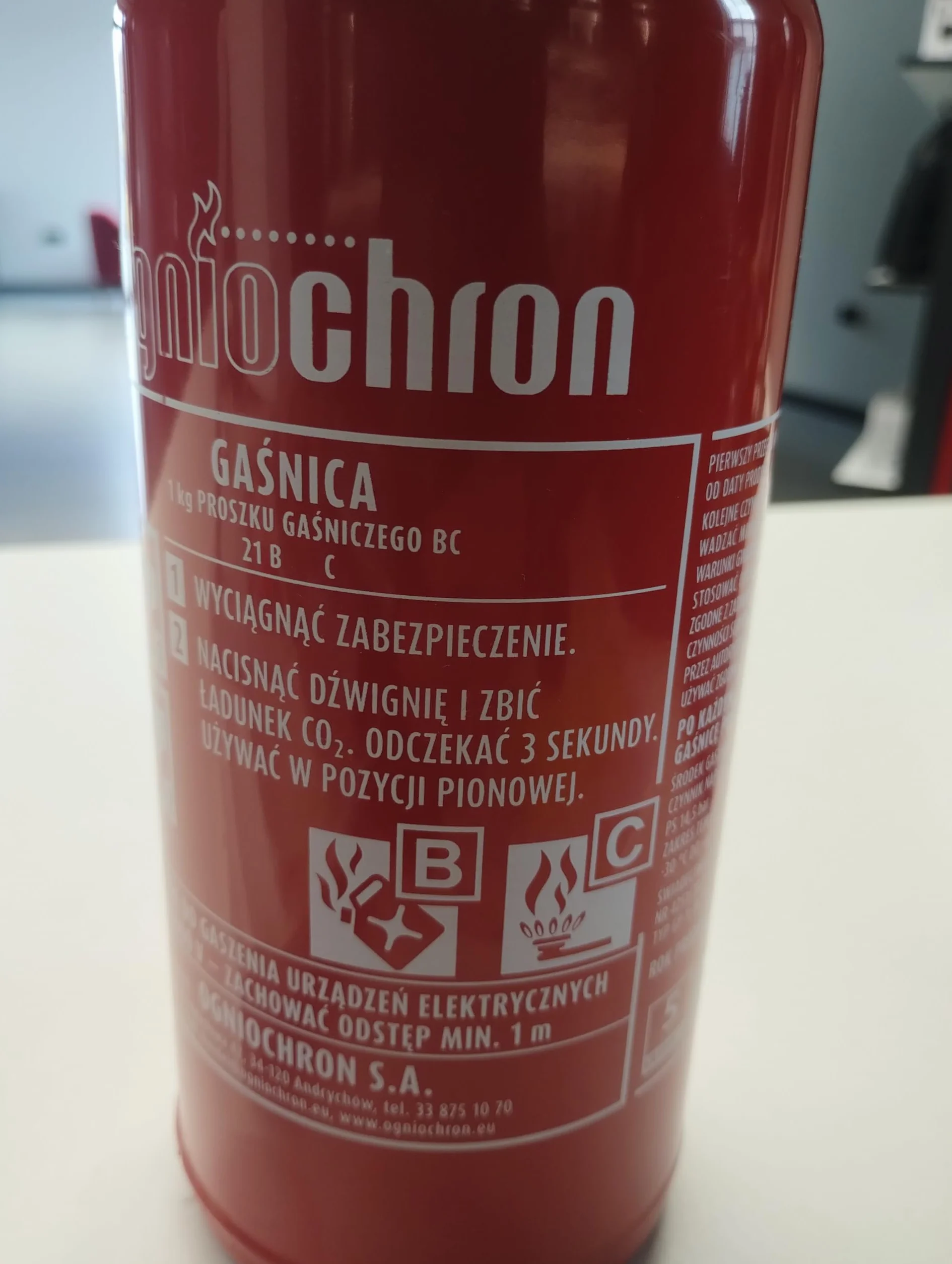 Zestaw gaśnica samochodowa 1kg apteczka kamizelka