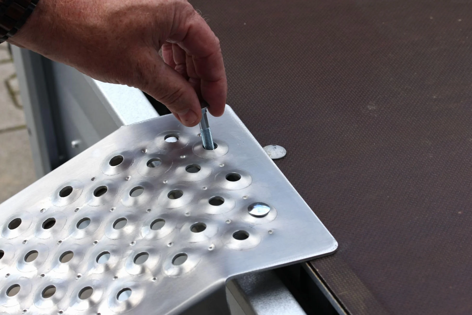 UNITEC Rampa najazdowa aluminiowa, rampa załadunkowa do samochodów osobowych, 2 sztuki, wyjątkowo antypoślizgowa, nośność do 200 kg/sztuka, para 400 kg