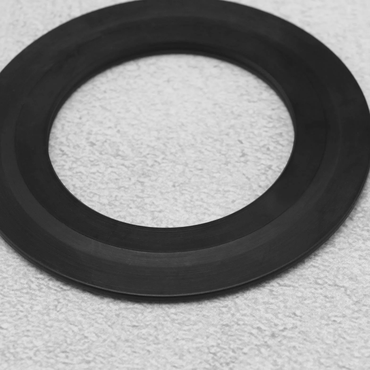 Uszczelka zaworu spłukującego do toalety 43 mm x 71 mm czarna kompatybilna z Siamp Optima 49 50
