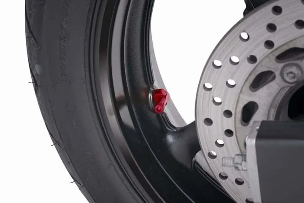 Puig 8100R średnica zaworu 8,3 mm czerwona