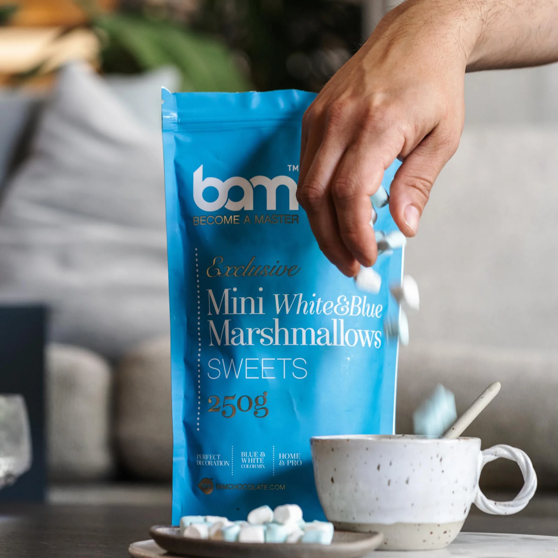 BAM Mini Marshmallow 250 g - słodkie marshmallows do gorącej czekolady, deserów i dekoracji