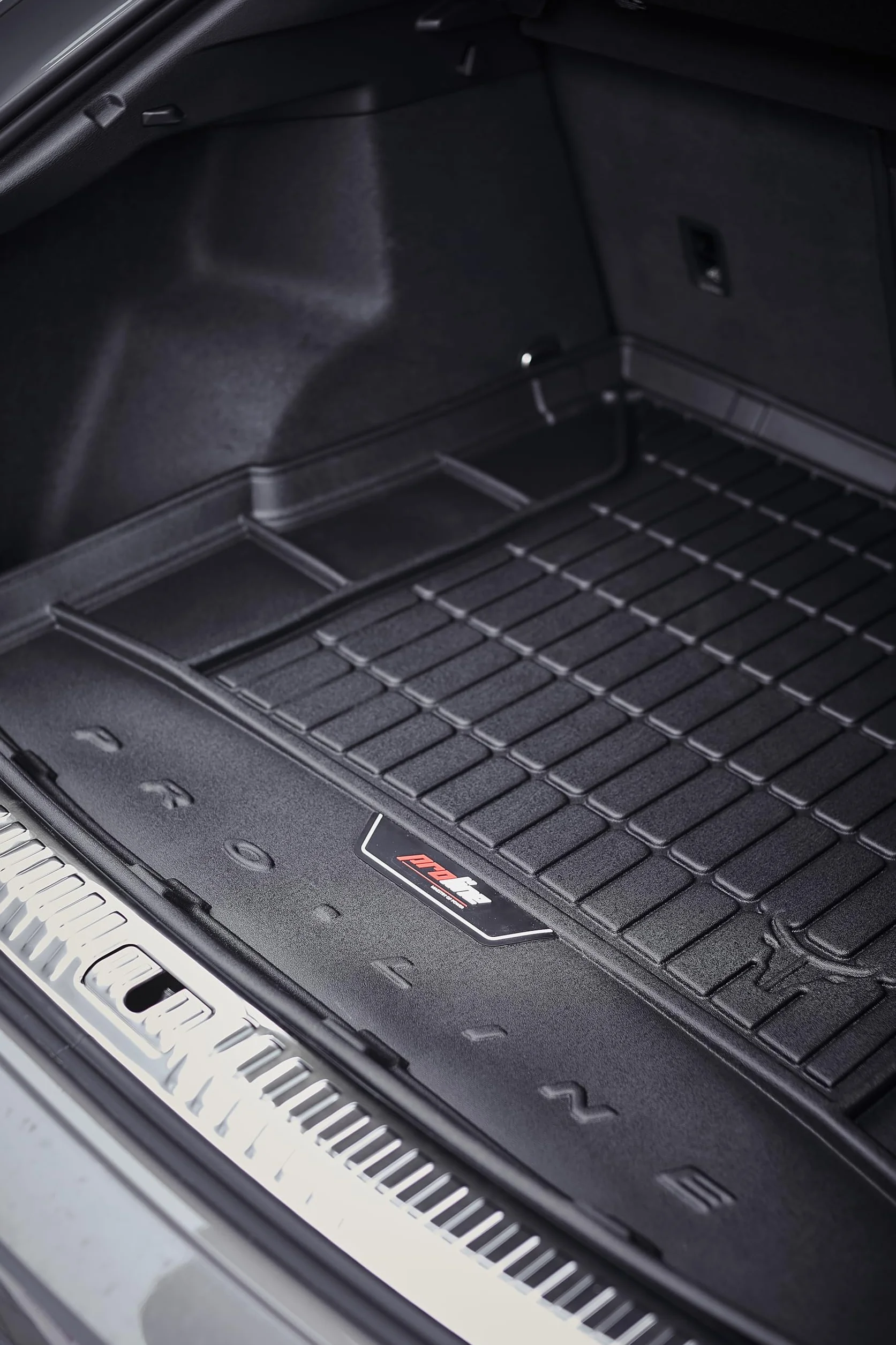 FROGUM ProLine 3D gumowa mata do bagażnika dopasowana do Ford S-Max II 2014-2023