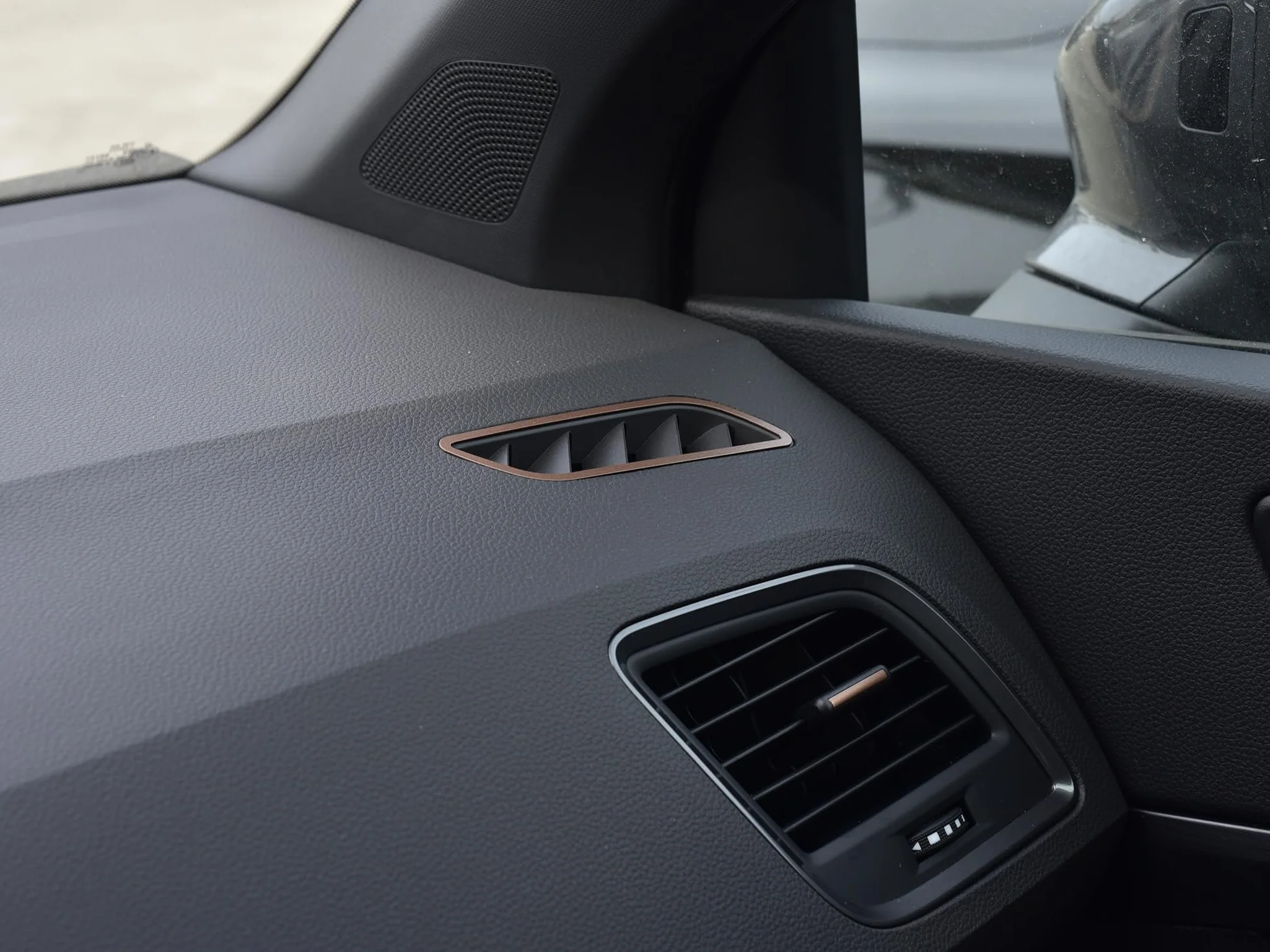 Stalowa osłona na Cupra.Ateca | Kolor w stylu COPPER - Dysze Decor | 2 szt. Inox 4Drive DSG V VZ Tribe Limited Edition Ateca akcesoria tuningowe