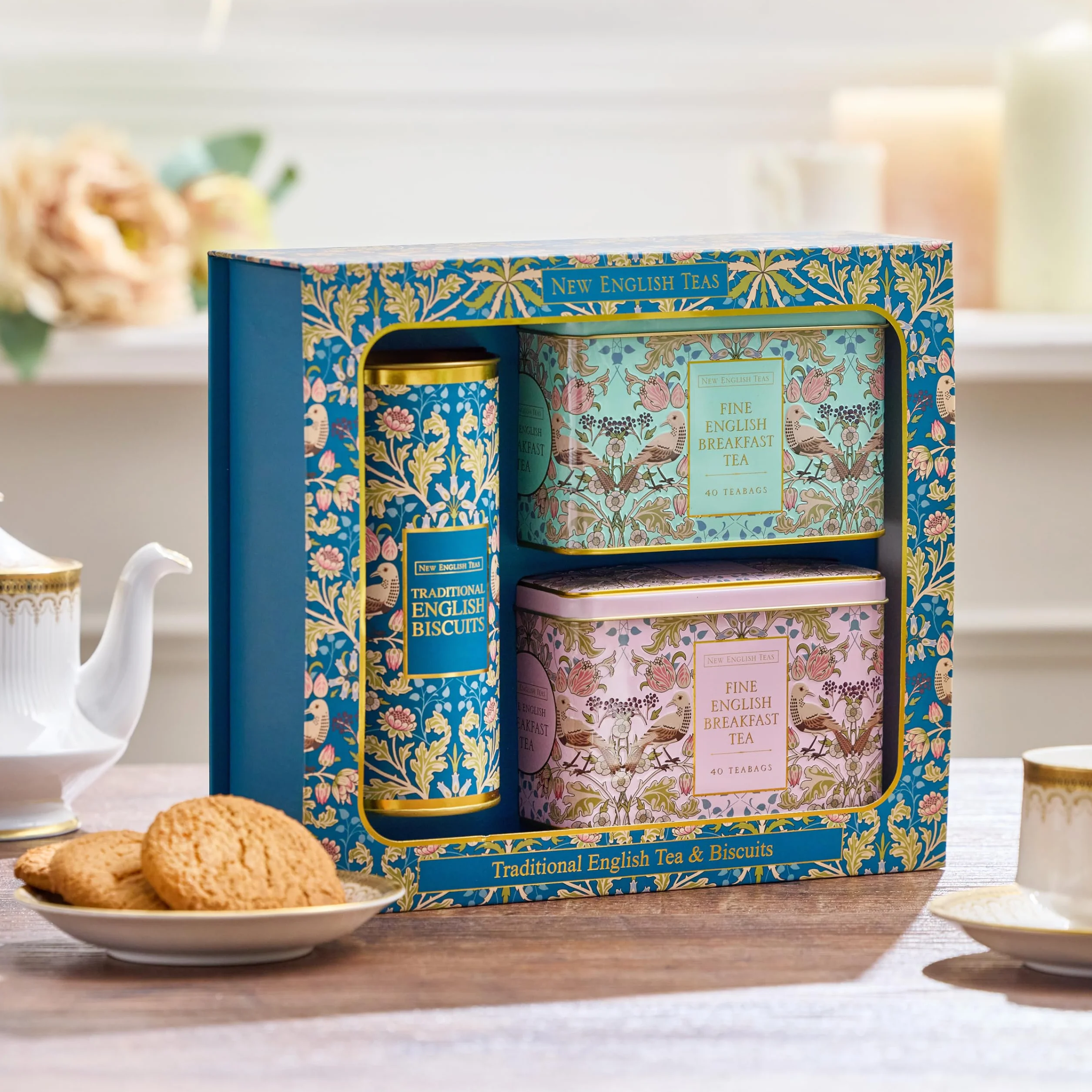New English Teas Tradycyjne pudełko upominkowe na herbatę i ciasteczka z 80 torebkami angielskiej herbaty i ciasteczek kornwalijskich