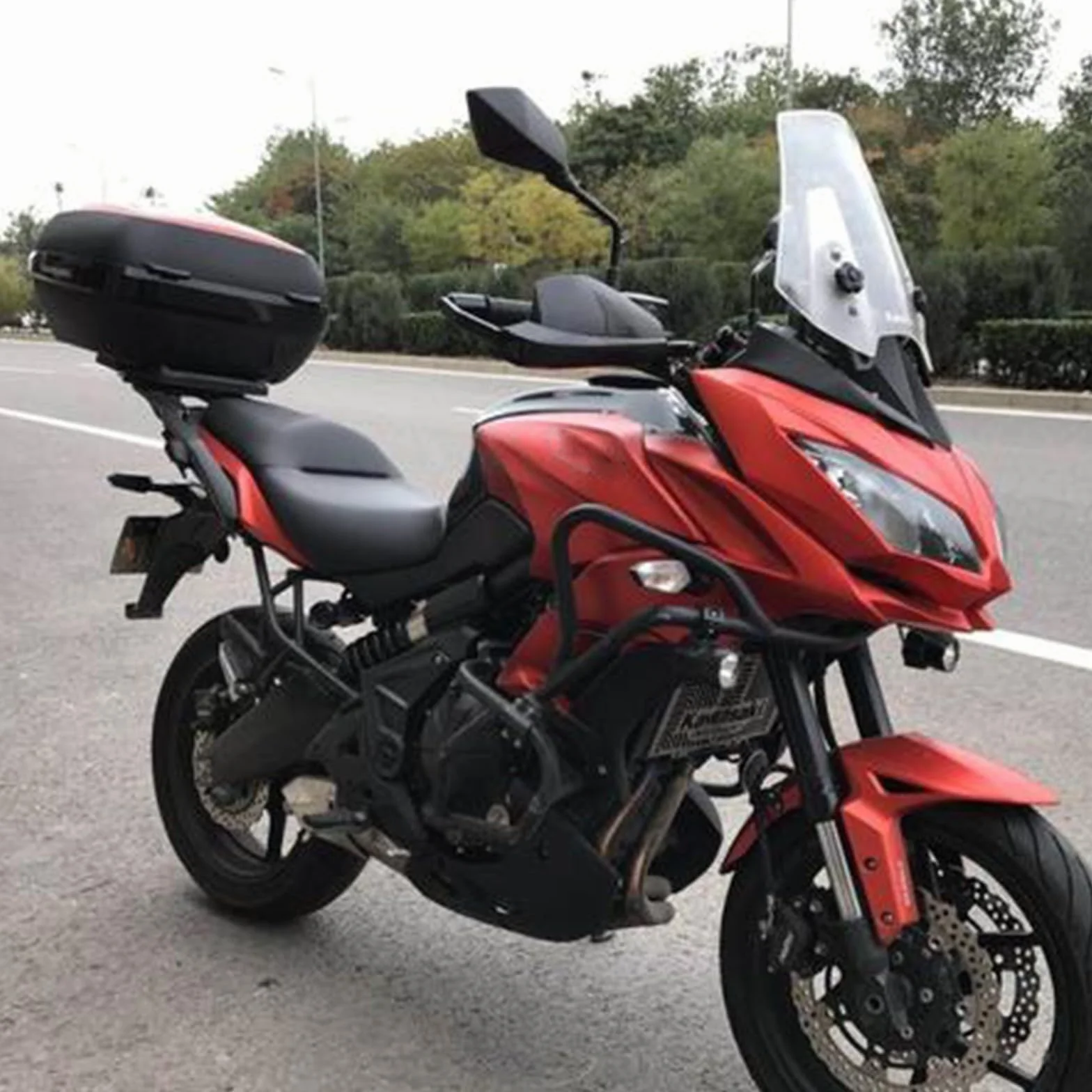 Uniwersalny bagażnik motocyklowy na tył Kompatybilny z Versys 650 Versys650 2015-2023 Uchwyt na ładunki Stabilny uchwyt na topcase Podpora Wspornik Pokrywa Przedłużka Uchwyt na półkę Akcesoria (15-23)